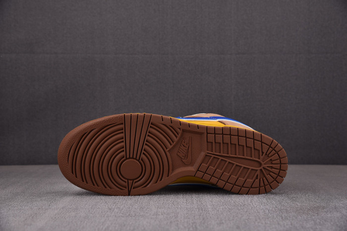 NIKE Dunk SB Low Premium“Newcastle Brown Ale” 313170-741