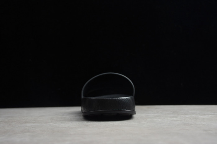 ADILETTE PRIDE SLIPPER H903P179