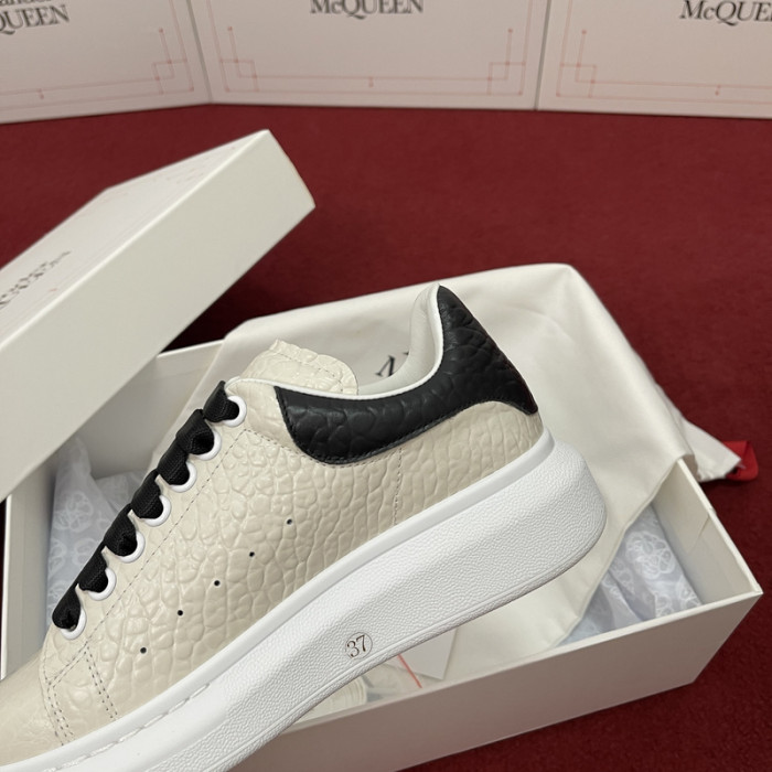 ALEX MCQU SNEAKER