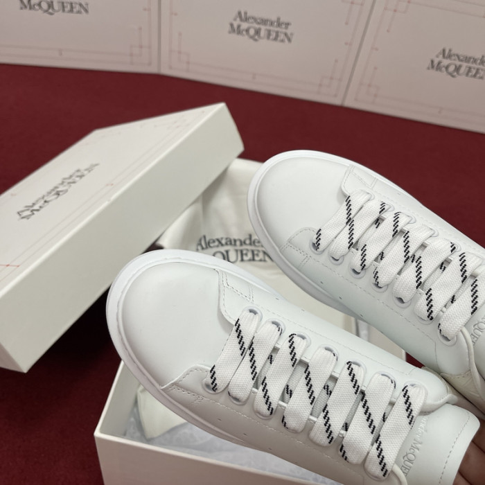 ALEX MCQU SNEAKER