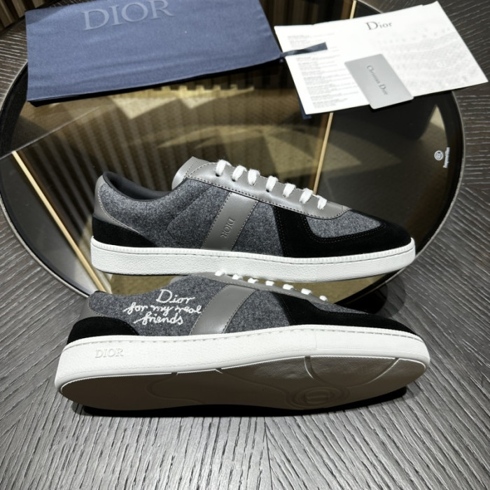 D10R SNEAKER