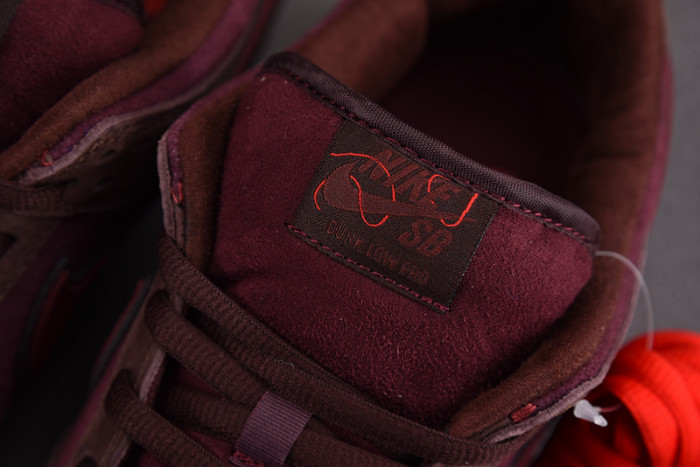 Nike SB Dunk Low Valentine