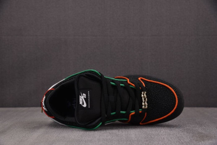 Nike SB Dunk Low Bronx Girls Skate HV1664-001