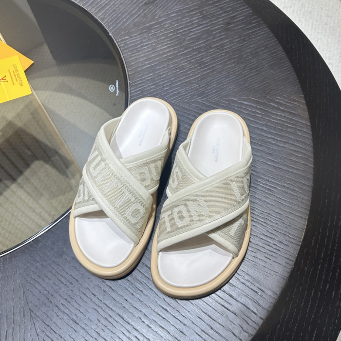 L0VT SANDAL