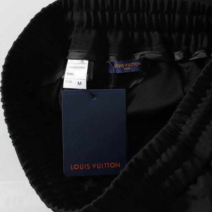 L0VT shorts