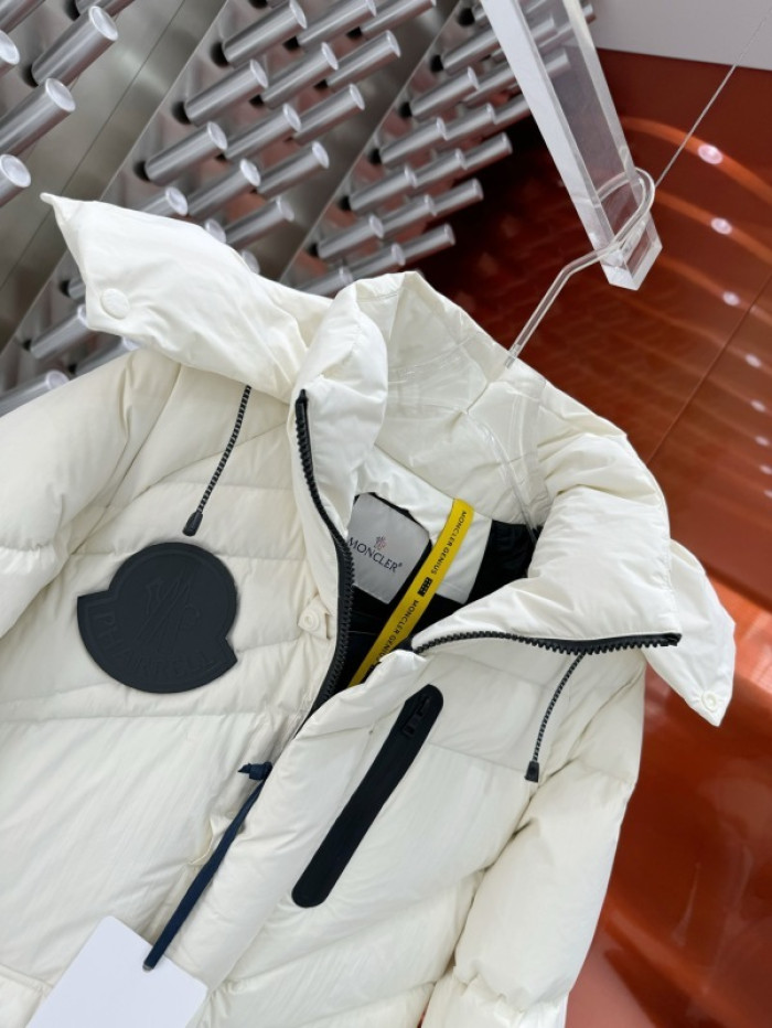 M0*C1ER DOWN JACKET