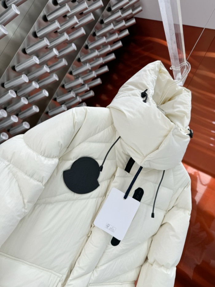 M0*C1ER DOWN JACKET