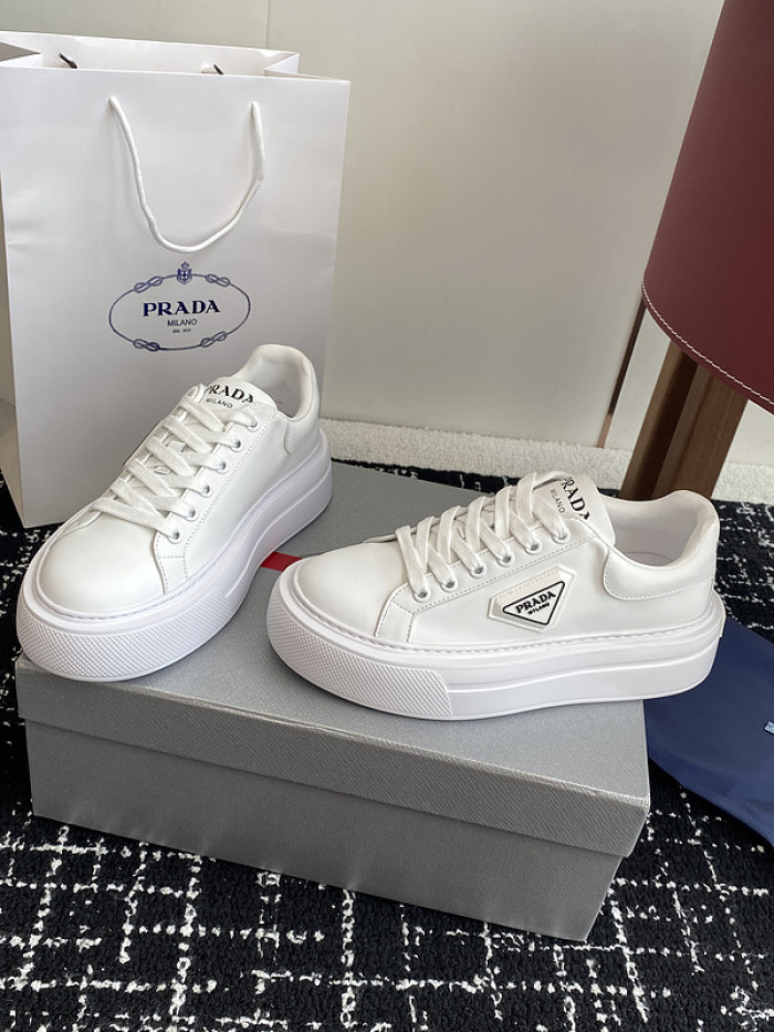 PRAD SNEAKER
