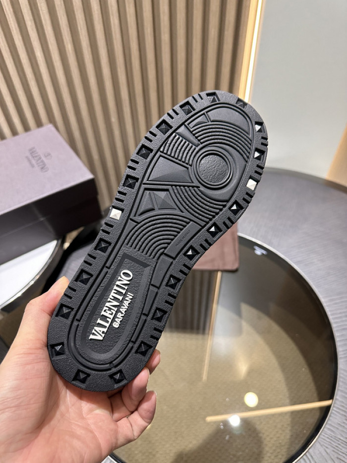 VALENT1N0 SNEAKER